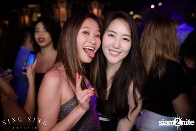 BLING IT กับ Bangkok Invaders ที่ ซิง ซิง เธียเตอร์ — photo 18