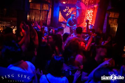 BLING IT กับ Bangkok Invaders ที่ ซิง ซิง เธียเตอร์ — photo 78