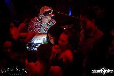 BLING IT กับ Bangkok Invaders ที่ ซิง ซิง เธียเตอร์ — photo 83