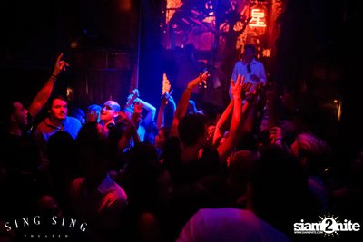 BLING IT กับ Bangkok Invaders ที่ ซิง ซิง เธียเตอร์ — photo 109