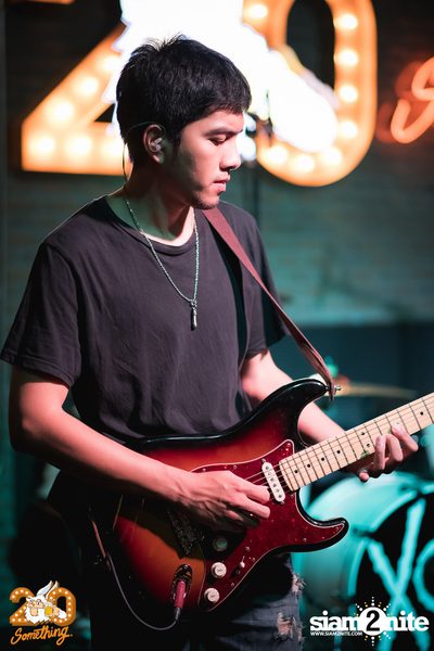 Paradox at 20Something Bar — photo 9