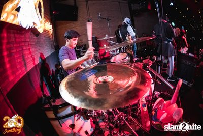 Paradox at 20Something Bar — photo 77