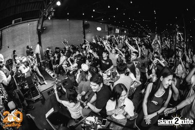 Paradox at 20Something Bar — photo 79