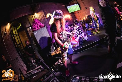 Paradox at 20Something Bar — photo 82