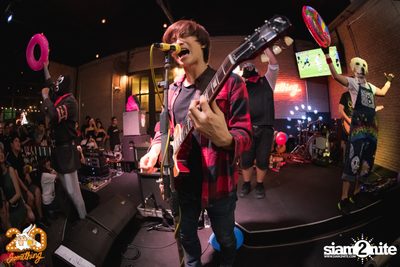 Paradox at 20Something Bar — photo 118