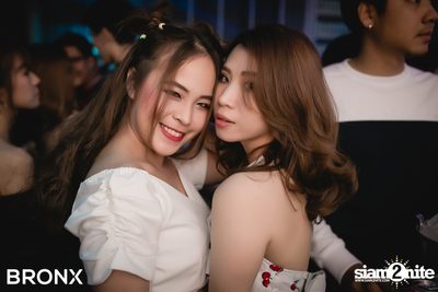 Two Popetorn ที่ บรองซ์ — photo 16