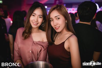 Two Popetorn ที่ บรองซ์ — photo 20