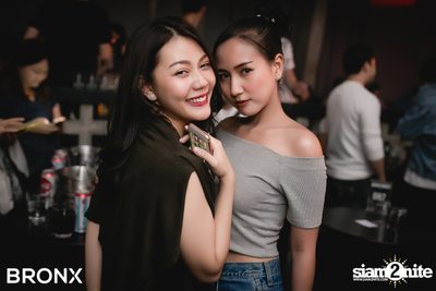 Two Popetorn ที่ บรองซ์ — photo 30