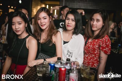 Two Popetorn ที่ บรองซ์ — photo 33