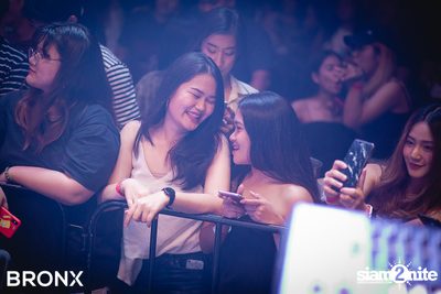Two Popetorn ที่ บรองซ์ — photo 55