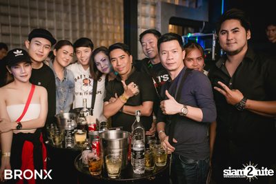 Two Popetorn ที่ บรองซ์ — photo 76
