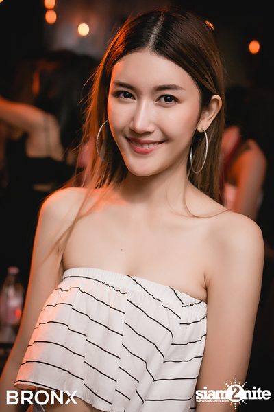 Two Popetorn ที่ บรองซ์ — photo 96