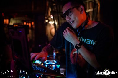 BLING IT กับ Bangkok Invaders ที่ ซิง ซิง เธียเตอร์ — photo 4