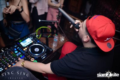 BLING IT กับ Bangkok Invaders ที่ ซิง ซิง เธียเตอร์ — photo 50