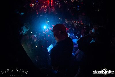 BLING IT กับ Bangkok Invaders ที่ ซิง ซิง เธียเตอร์ — photo 57