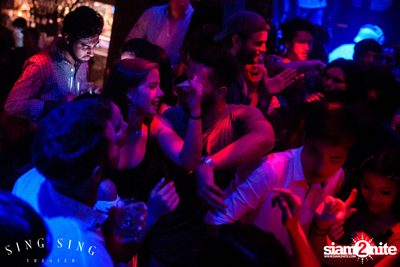 BLING IT กับ Bangkok Invaders ที่ ซิง ซิง เธียเตอร์ — photo 81