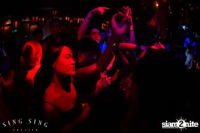 BLING IT กับ Bangkok Invaders ที่ ซิง ซิง เธียเตอร์ — photo 98