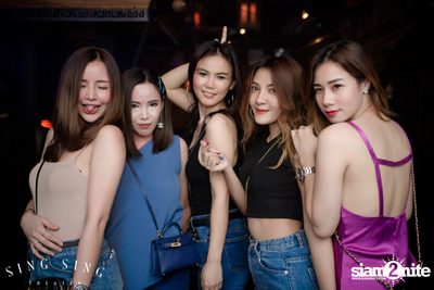 BLING IT กับ Bangkok Invaders ที่ ซิง ซิง เธียเตอร์ — photo 130
