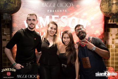 Jameson Black Barrel - Fire on Ice ที่ แม็กกี้ ชูส์ — photo 1