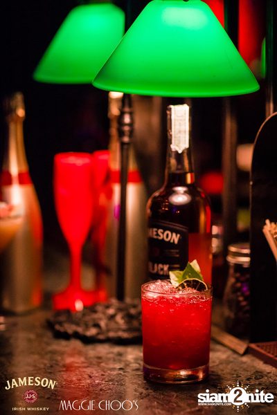 Jameson Black Barrel - Fire on Ice ที่ แม็กกี้ ชูส์ — photo 13