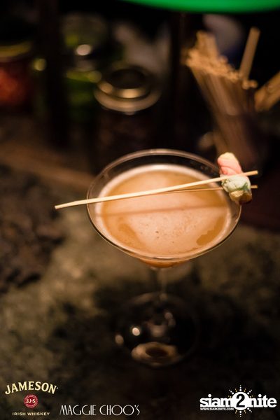 Jameson Black Barrel - Fire on Ice ที่ แม็กกี้ ชูส์ — photo 16