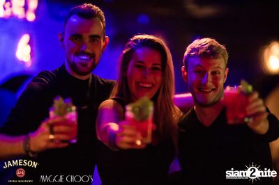 Jameson Black Barrel - Fire on Ice ที่ แม็กกี้ ชูส์ — photo 32