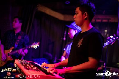 Jameson Black Barrel - Fire on Ice ที่ แม็กกี้ ชูส์ — photo 46