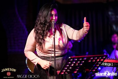 Jameson Black Barrel - Fire on Ice ที่ แม็กกี้ ชูส์ — photo 49