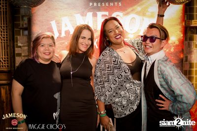 Jameson Black Barrel - Fire on Ice ที่ แม็กกี้ ชูส์ — photo 74
