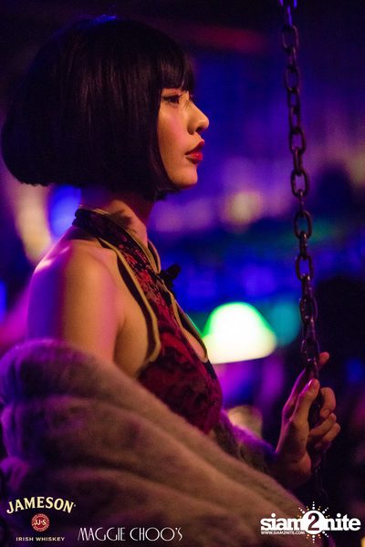 Jameson Black Barrel - Fire on Ice ที่ แม็กกี้ ชูส์ — photo 81