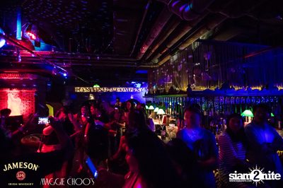 Jameson Black Barrel - Fire on Ice ที่ แม็กกี้ ชูส์ — photo 101