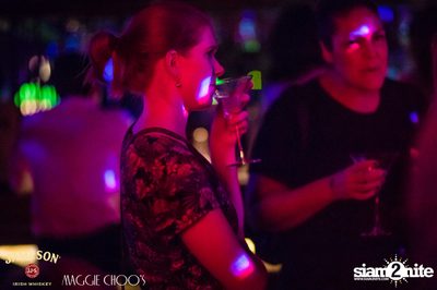 Jameson Black Barrel - Fire on Ice ที่ แม็กกี้ ชูส์ — photo 109