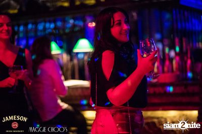 Jameson Black Barrel - Fire on Ice ที่ แม็กกี้ ชูส์ — photo 112