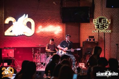 20Something Bar presents Lomosonic — photo 6