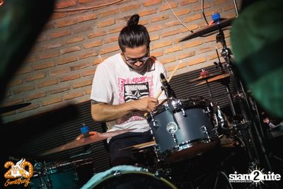 20Something Bar presents Lomosonic — photo 122