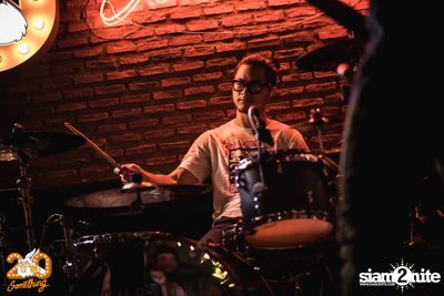 20Something Bar presents Lomosonic — photo 156