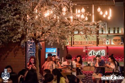 Thursday Night at Ainu Bar — photo 2