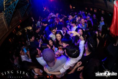 BLING IT กับ Bangkok Invaders ที่ ซิง ซิง เธียเตอร์ — photo 69
