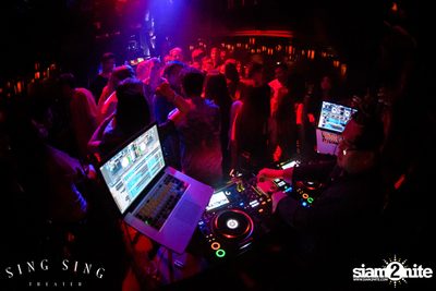 BLING IT กับ Bangkok Invaders ที่ ซิง ซิง เธียเตอร์ — photo 89