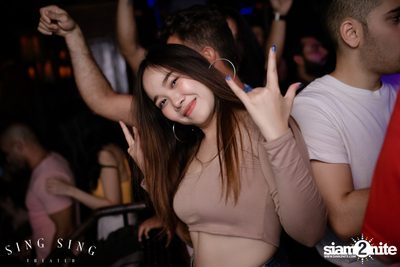 BLING IT กับ Bangkok Invaders ที่ ซิง ซิง เธียเตอร์ — photo 95