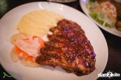 MILD ที่ มัลลิแกนส์ ไอริช บาร์ | ถนนข้าวสาร — photo 4