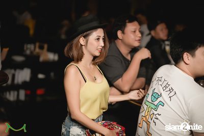 MILD ที่ มัลลิแกนส์ ไอริช บาร์ | ถนนข้าวสาร — photo 74
