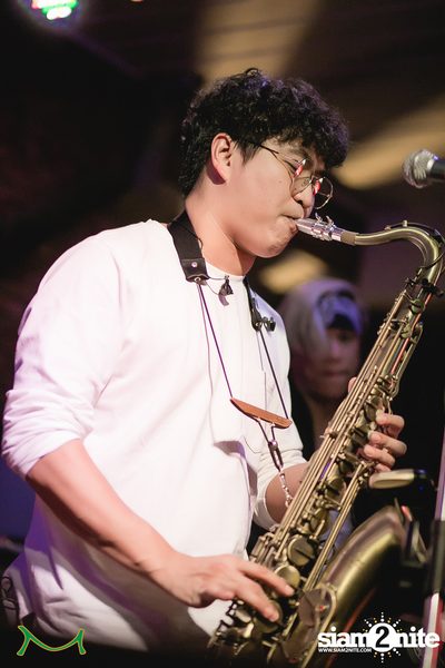 MILD ที่ มัลลิแกนส์ ไอริช บาร์ | ถนนข้าวสาร — photo 83