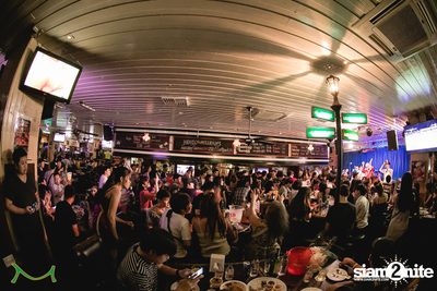 MILD ที่ มัลลิแกนส์ ไอริช บาร์ | ถนนข้าวสาร — photo 101