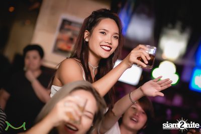 MILD ที่ มัลลิแกนส์ ไอริช บาร์ | ถนนข้าวสาร — photo 103