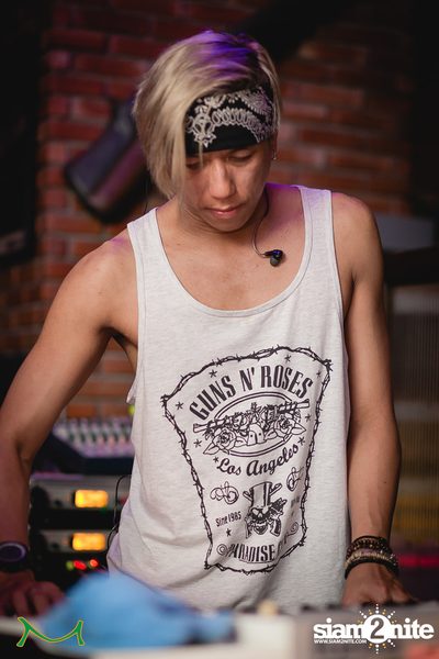 MILD ที่ มัลลิแกนส์ ไอริช บาร์ | ถนนข้าวสาร — photo 116