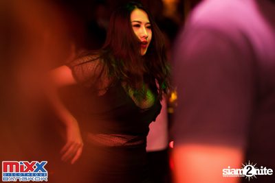 Hot Pants Meets Stilettos Party at MIXX Bangkok — photo 33
