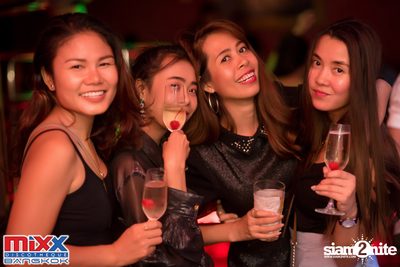 Hot Pants Meets Stilettos Party at MIXX Bangkok — photo 34