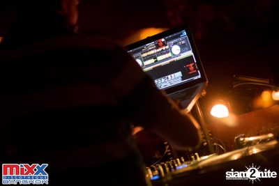 Hot Pants Meets Stilettos Party at MIXX Bangkok — photo 35
