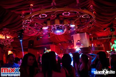 Hot Pants Meets Stilettos Party at MIXX Bangkok — photo 39